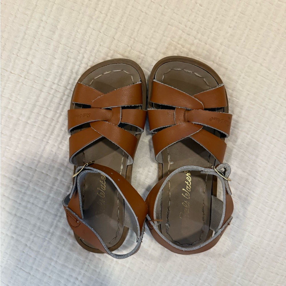 Kids Saltwater Sandals, brown.